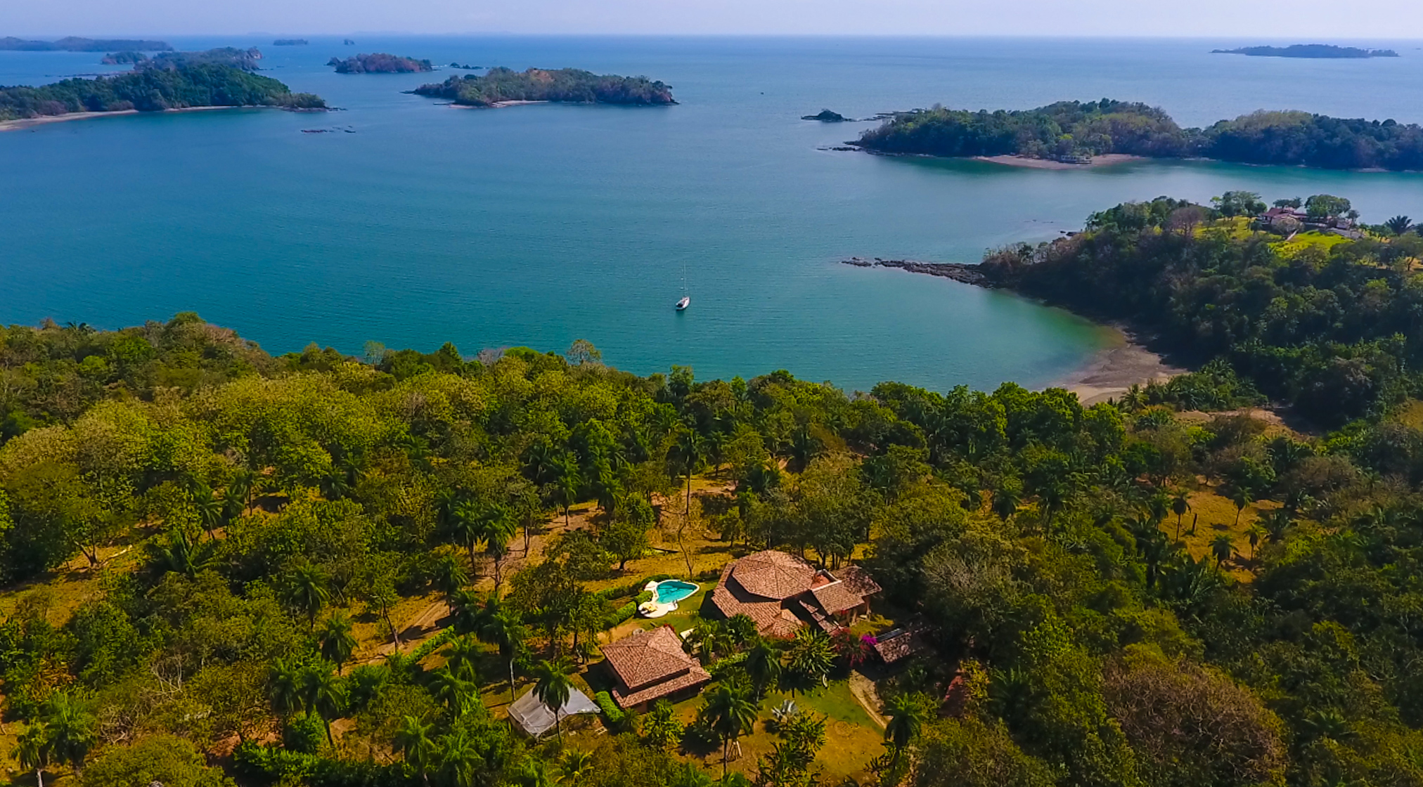 Beachfront Island Home For Sale, Boca Chica, Chiriquí, Panamá