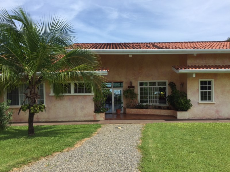 oceanfront home for sale in boca Chica Panama