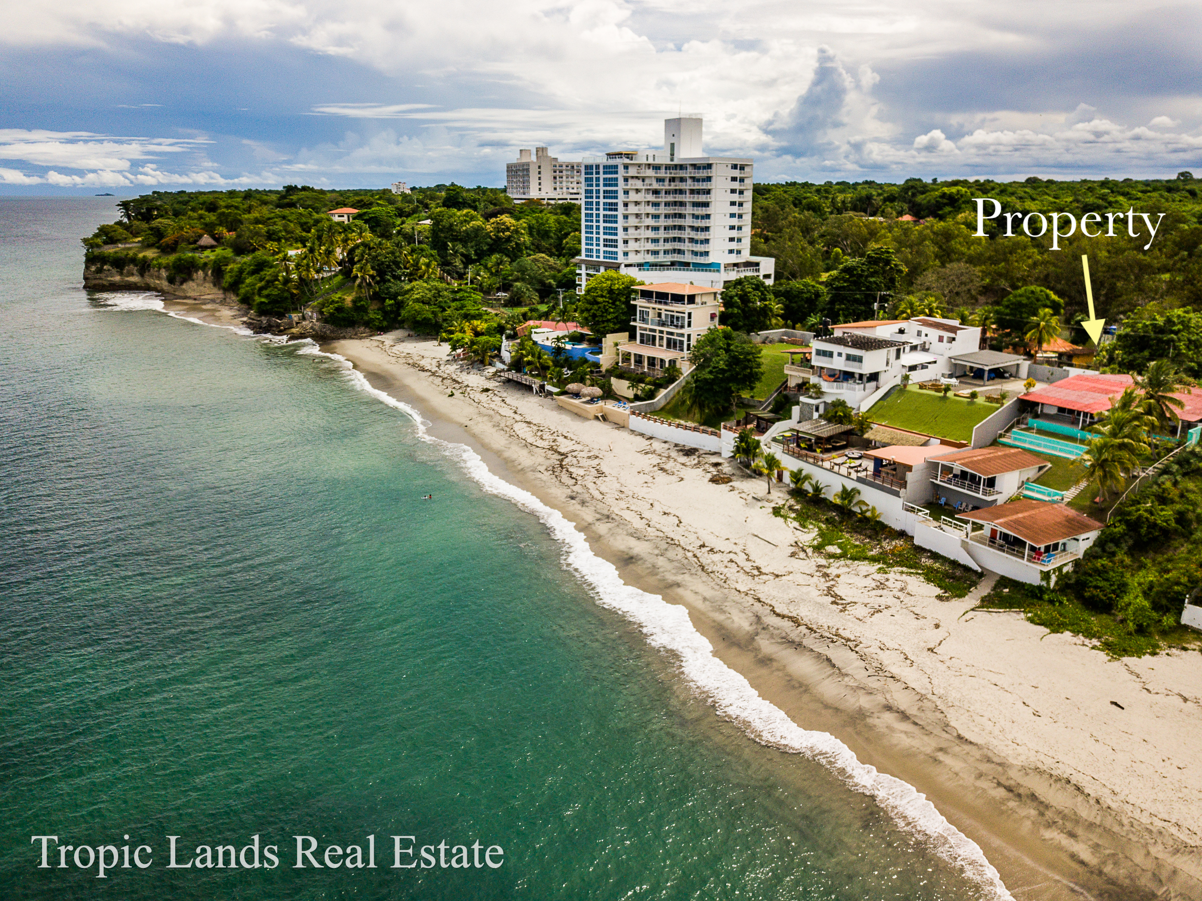 beachfront home for sale in playa corona, san Carlos, Panama