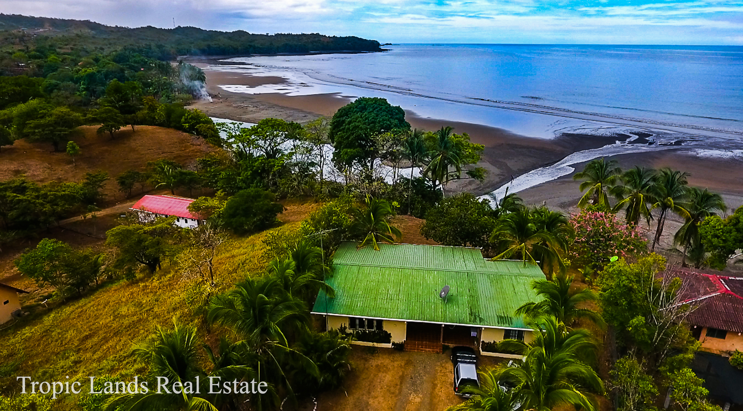 beachfront home for sale in Torio, Veraguas, Panama