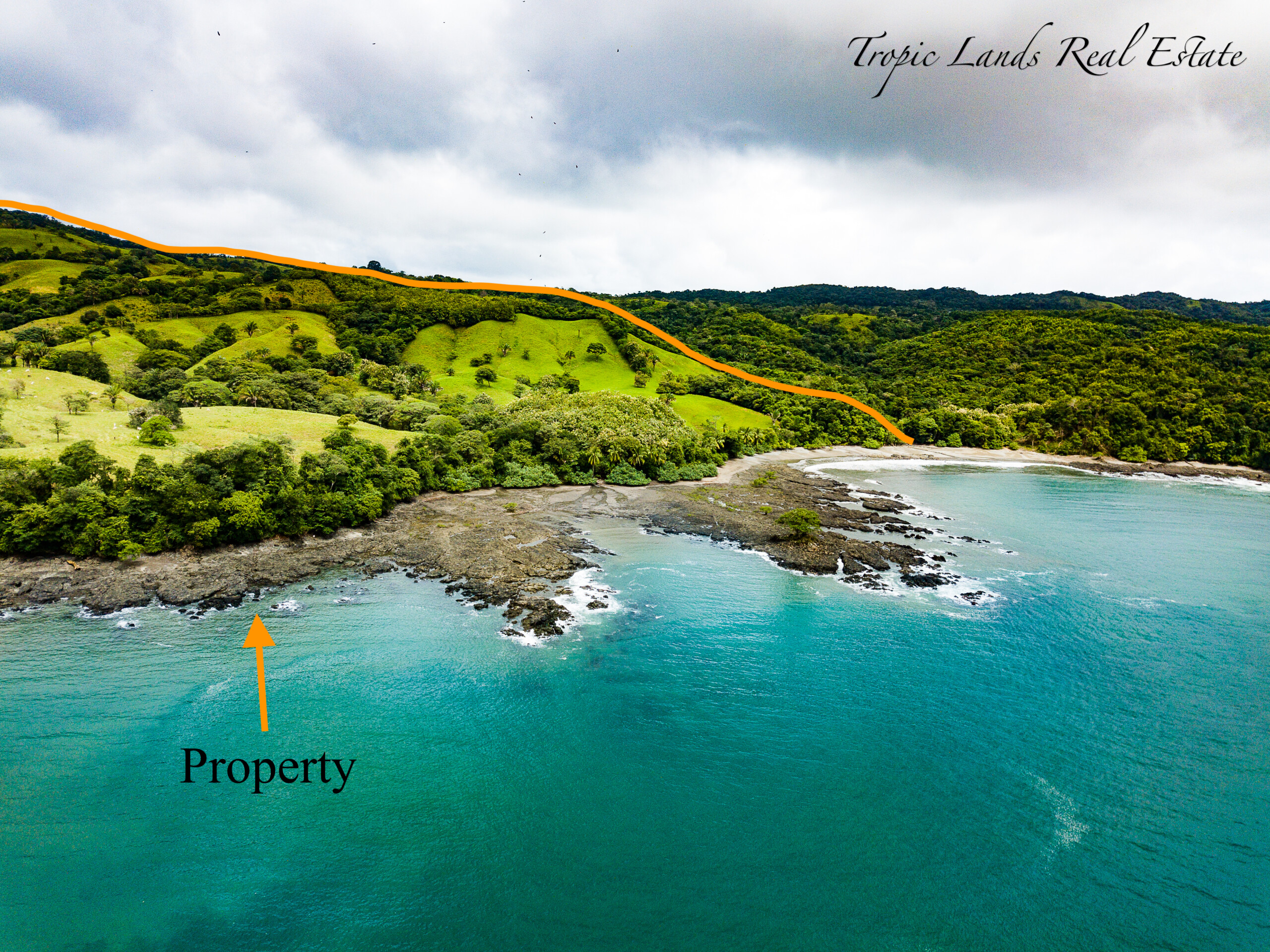 Beachfront property for sale on Cebaco island Panama