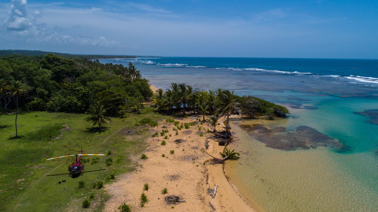 Beachfront property for sale in the Caribbean of Colón Panama real estate