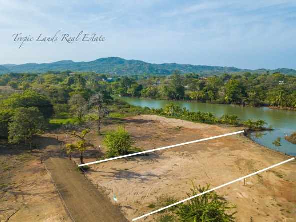 riverfront property near the beach in Torio, Veraguas, Panama - lotes de playa en torio